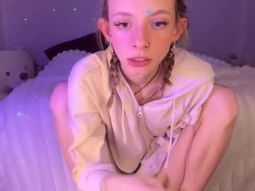 ellieluvs's chat room