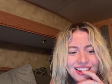 blondebunny999's chat room