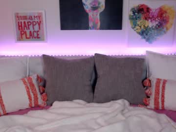 holihurricane's chat room