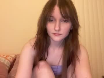 tinytittytia's chat room