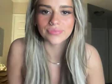 lolamarie_'s chat room