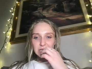 rosepuzzy69's chat room