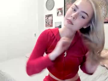 ariah_is_blonde's chat room