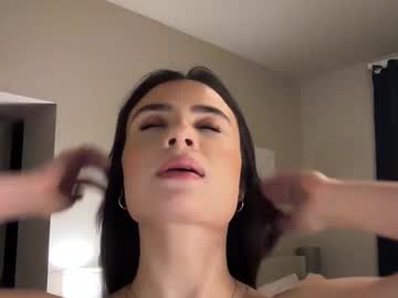 camilaaa15's chat room