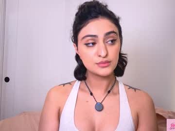 maevemads's chat room