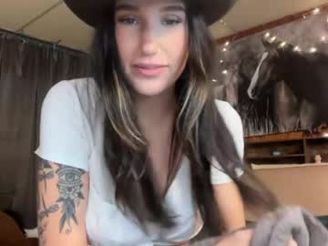 ella2sweet's chat room