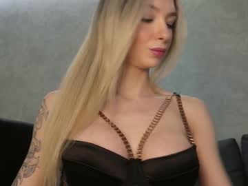 v_deville's chat room