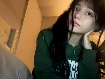 esoterickitten777's chat room