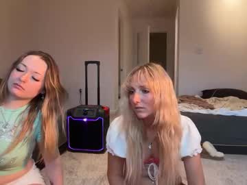 lilybrown07's chat room