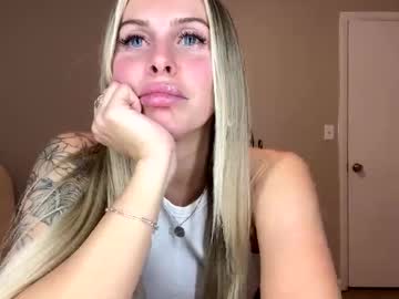 annastrokes's chat room