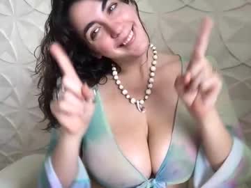 strawberripulp's chat room