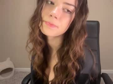 kr3amykay's chat room