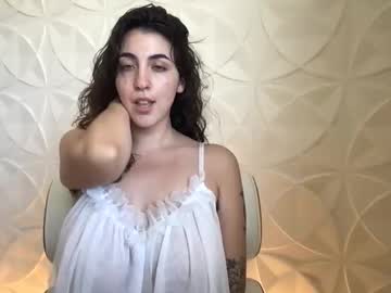 strawberripulp's chat room