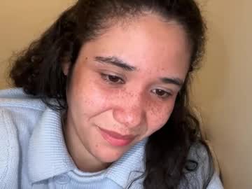 kissandcurrency's chat room