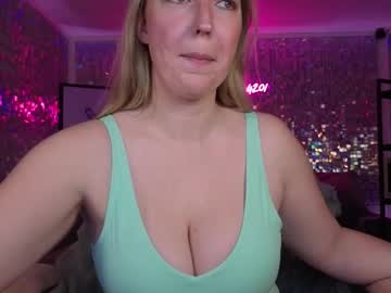 lucyallen4201's chat room