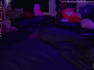 booboosperfectfacefuck's chat room