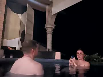 peachespunkins's chat room