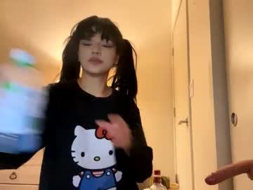 esoterickitten777's chat room