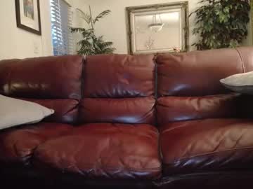 hotblondemilf1962's chat room