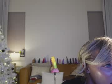 taylor_love_303's chat room