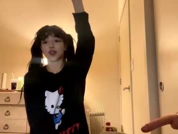 esoterickitten777's chat room