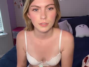 elliee81's chat room