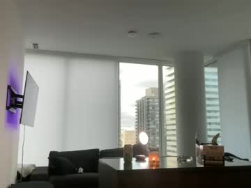 lightbluepufferfish's chat room