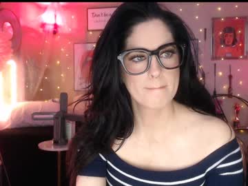 milf_lacey's chat room