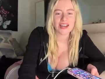 blondebunny999's chat room