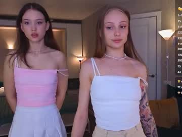 2mamacitas's chat room