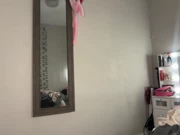 sophiasecretsx's chat room