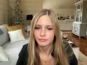 carlybora's chat room