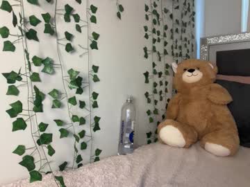 sophiasecretsx's chat room