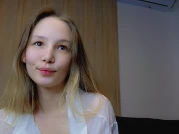 charming_evaa's chat room