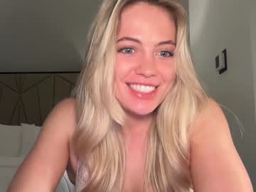 clairebrooksxo's chat room