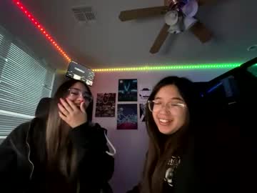 sexylatina22493587's chat room