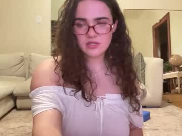 lucyvale22101's chat room