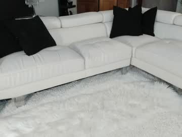 blonde_riderxxx's chat room