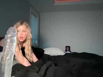 kendallmonroee's chat room