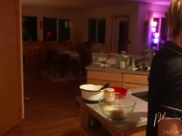 phoenix_taylor's chat room