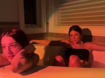 miamoorexo's chat room