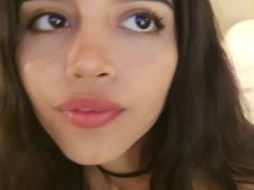 elisparadisex's chat room