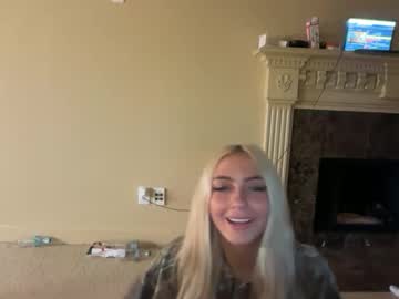 chloeros3e's chat room