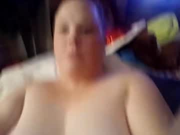 frecklesandsparky's chat room