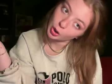 mollyxxxmoon's chat room