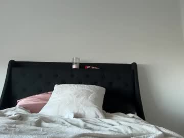 chloeros3e's chat room