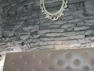 vixvixenn's chat room