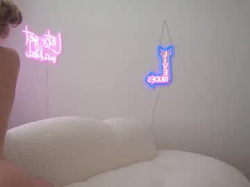 therosiecheeks's chat room