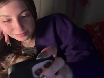 fantasyella's chat room