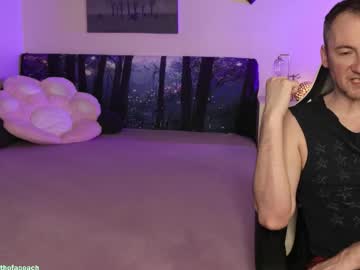 widthofapeach's chat room